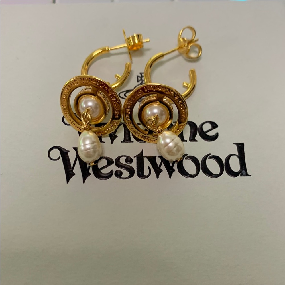 Vivienne Westwood ❤️Gold Earrings with Pearl Drops